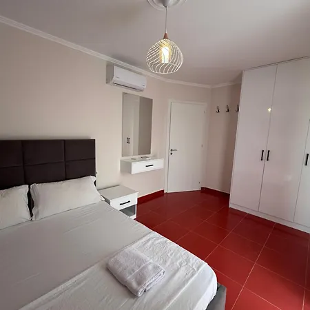 Apartment Shengjn *