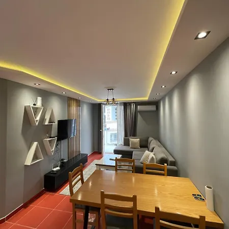 Shengjn Apartment *