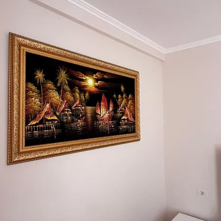 Shengjn Apartment *